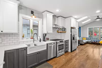 6226 N Niagara Avenue, Chicago, IL 60631 - Photo 9