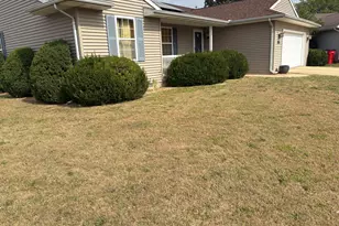 1003 Cyndy Ct, Champaign, IL 61822 - Photo 3