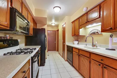 9301 Waterford Lane, Orland Park, IL 60462 - Photo 5