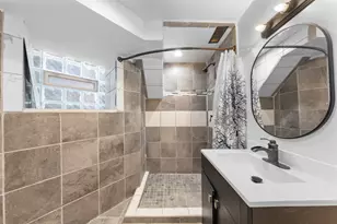 747 S Kenneth Ave, Chicago, IL 60624 - Photo 25
