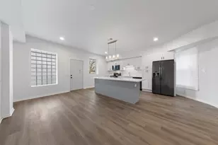 747 S Kenneth Ave, Chicago, IL 60624 - Photo 11