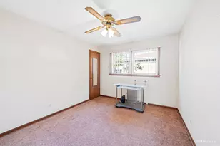 15056 Wabash Ave, South Holland, IL 60473 - Photo 11