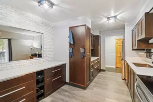 1405 E Central Rd, Arlington Heights, IL 60005 - Photo 19