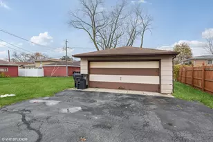 16645 Cottage Grove Ave, South Holland, IL 60473 - Photo 17