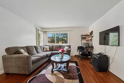 8940 Lamon Avenue, Skokie, IL 60077 - Photo 3