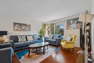 8940 Lamon Ave, Skokie, IL 60077 - Photo 13