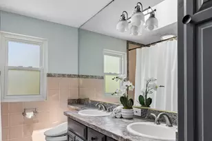 887 Deerfield Rd, Highland Park, IL 60035 - Photo 15