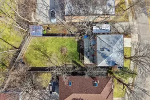 887 Deerfield Rd, Highland Park, IL 60035 - Photo 29