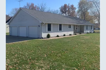 711 N West Street, Leroy, IL 61752 - Photo 1