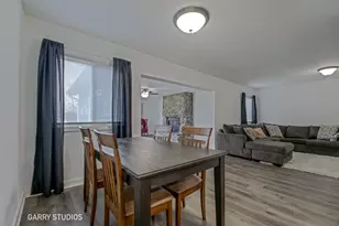 730 Ashley Ct, Hoffman Estates, IL 60169 - Photo 15