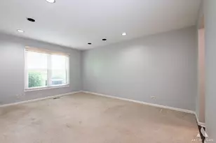 61 Willow Pkwy, Buffalo Grove, IL 60089 - Photo 17