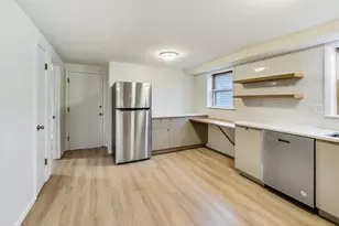 16W674 56th Pl, Clarendon Hills, IL 60514 - Photo 27