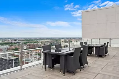 1255 N Sandburg Terrace #305, Chicago, IL 60610 - Photo 13