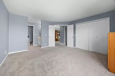 815 Leicester Road #219, Elk Grove Village, IL 60007 - Photo 15