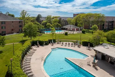 815 Leicester Road #219, Elk Grove Village, IL 60007 - Photo 21