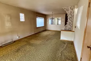 5030 W Roscoe St, Chicago, IL 60641 - Photo 9