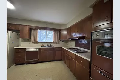 1305 W Mulberry Lane, Arlington Heights, IL 60005 - Photo 5