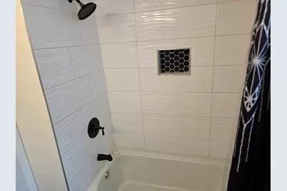 8955 S Cornell Avenue, Chicago, IL 60617 - Photo 13