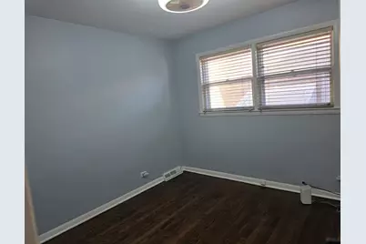 8955 S Cornell Avenue, Chicago, IL 60617 - Photo 17