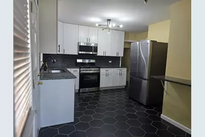 8955 S Cornell Avenue, Chicago, IL 60617 - Photo 9