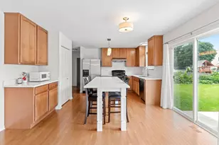 25138 Presidential Ave, Plainfield, IL 60544 - Photo 9