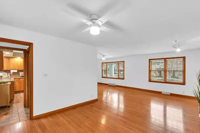 617 W John Street, Champaign, IL 61820 - Photo 9