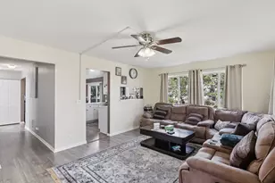 1290 E Fox Chase Dr, Round Lake Beach, IL 60073 - Photo 11