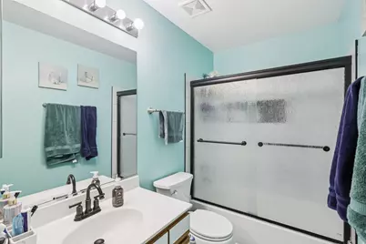 1290 E Fox Chase Drive, Round Lake Beach, IL 60073 - Photo 19