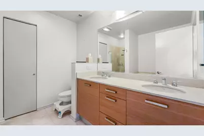 500 W Superior Street #2002, Chicago, IL 60654 - Photo 13