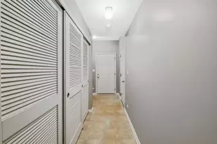 1090 Maubert Ct, Carol Stream, IL 60188 - Photo 41