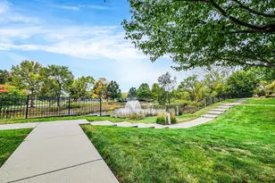 1090 Maubert Ct, Carol Stream, IL 60188 - Photo 5