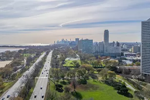 5455 N Sheridan Rd, Chicago, IL 60640 - Photo 15