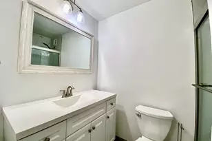 6150 N Kenmore Ave, Chicago, IL 60660 - Photo 11