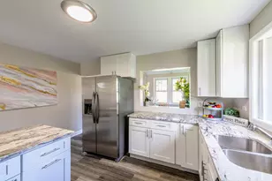 [Address not provided], Brookfield, IL 60513 - Photo 11