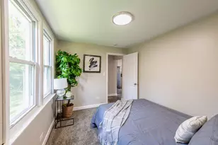 [Address not provided], Brookfield, IL 60513 - Photo 15