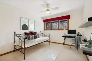 43W880 Pathfinder Dr, Elburn, IL 60119 - Photo 17