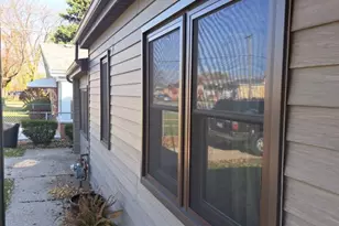 7807 Parkside Ave, Burbank, IL 60459 - Photo 21