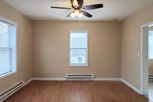 839 N Broadway St, Joliet, IL 60435 - Photo 7