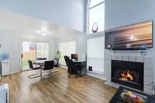 686 Legends Dr, Carol Stream, IL 60188 - Photo 5