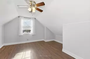 9435 S 78th Ave, Hickory Hills, IL 60457 - Photo 13