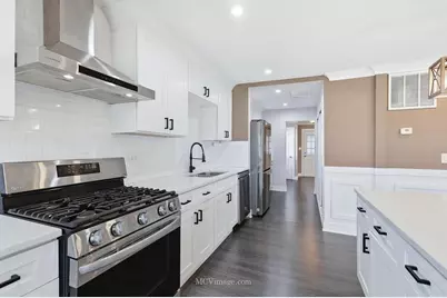 9435 S 78th Avenue, Hickory Hills, IL 60457 - Photo 7