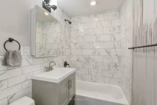 9435 S 78th Ave, Hickory Hills, IL 60457 - Photo 11