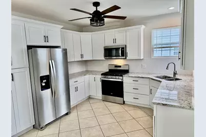 516 Chestnut Lane, Peotone, IL 60468 - Photo 9