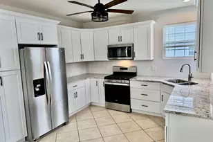 516 Chestnut Ln, Peotone, IL 60468 - Photo 9