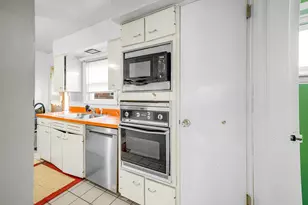 706 E Shabonee Trail, Mount Prospect, IL 60056 - Photo 17