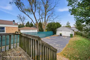 9611 S Homan Ave, Evergreen Park, IL 60805 - Photo 19