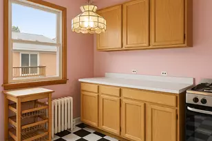 9611 S Homan Ave, Evergreen Park, IL 60805 - Photo 3