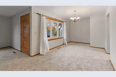 2 Adams Street, East Dundee, IL 60118 - Photo 7