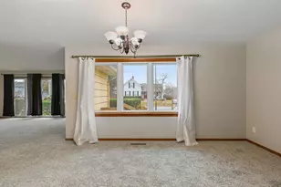 2 Adams St, East Dundee, IL 60118 - Photo 9