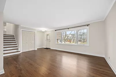 4817 Stonewall Avenue, Downers Grove, IL 60515 - Photo 9